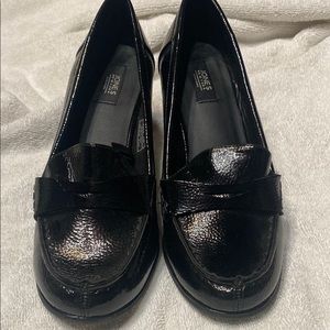 Black Shiny Penny Loafers with Pebbled Texture
